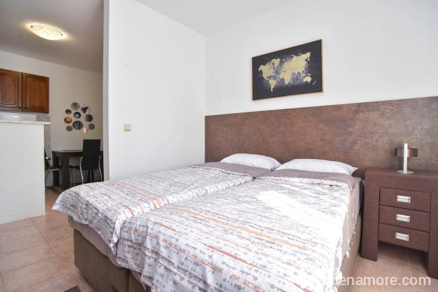 Apartman 1 u Branka Apartmani, privatni smeštaj u mestu Tivat, Crna Gora